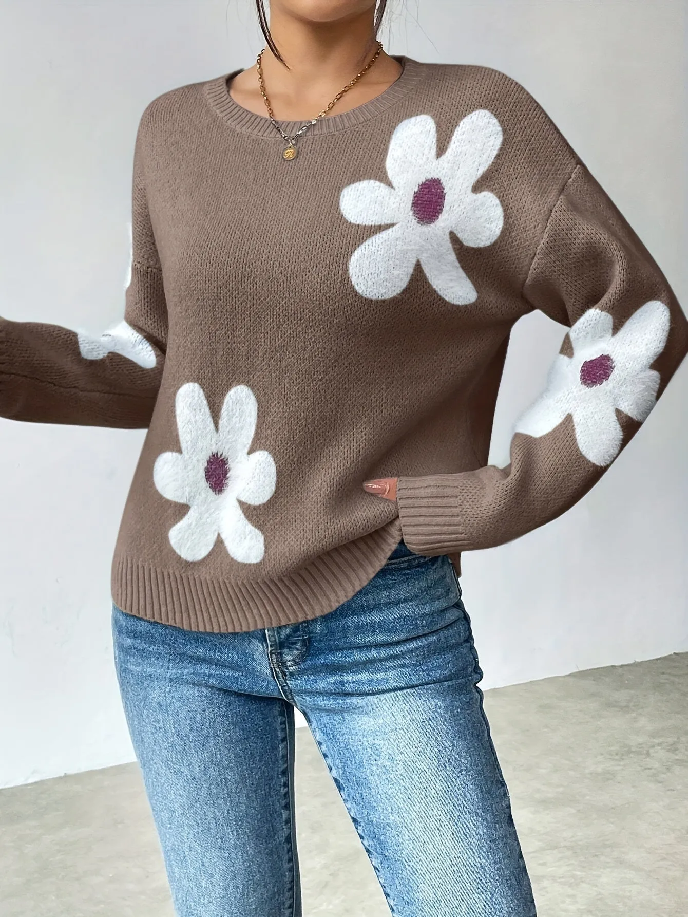 ANGELIE™ - COMFORTABLE FLORAL KNITTED SWEATER