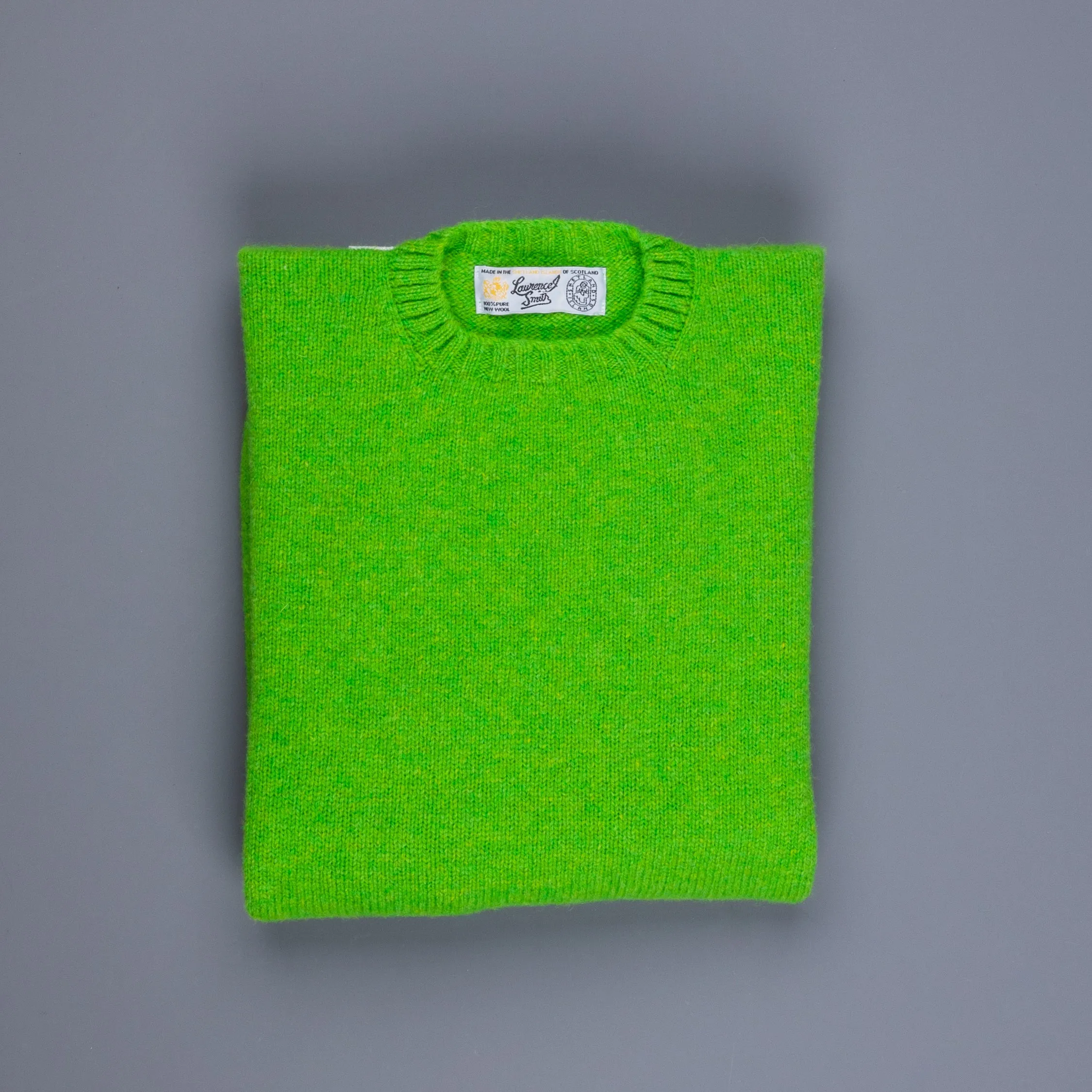 Laurence J. Smith  Super soft Seamless Crew Neck Pullover Gardenleaf