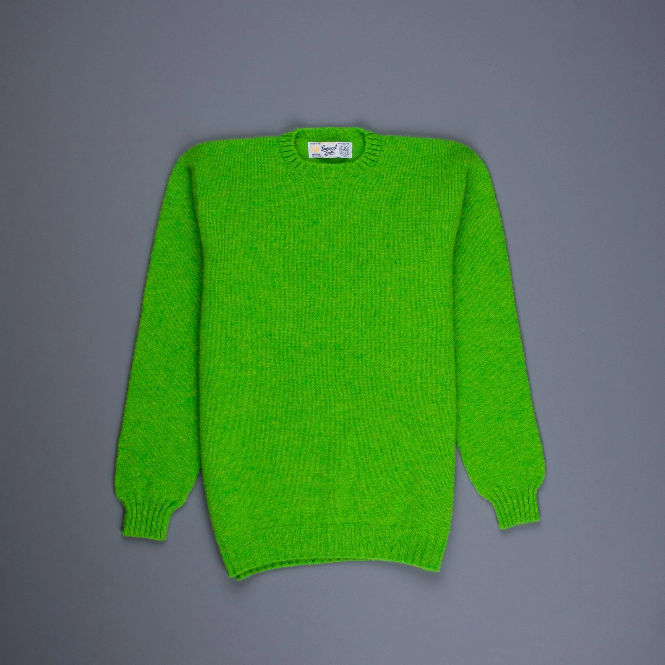 Laurence J. Smith  Super soft Seamless Crew Neck Pullover Gardenleaf