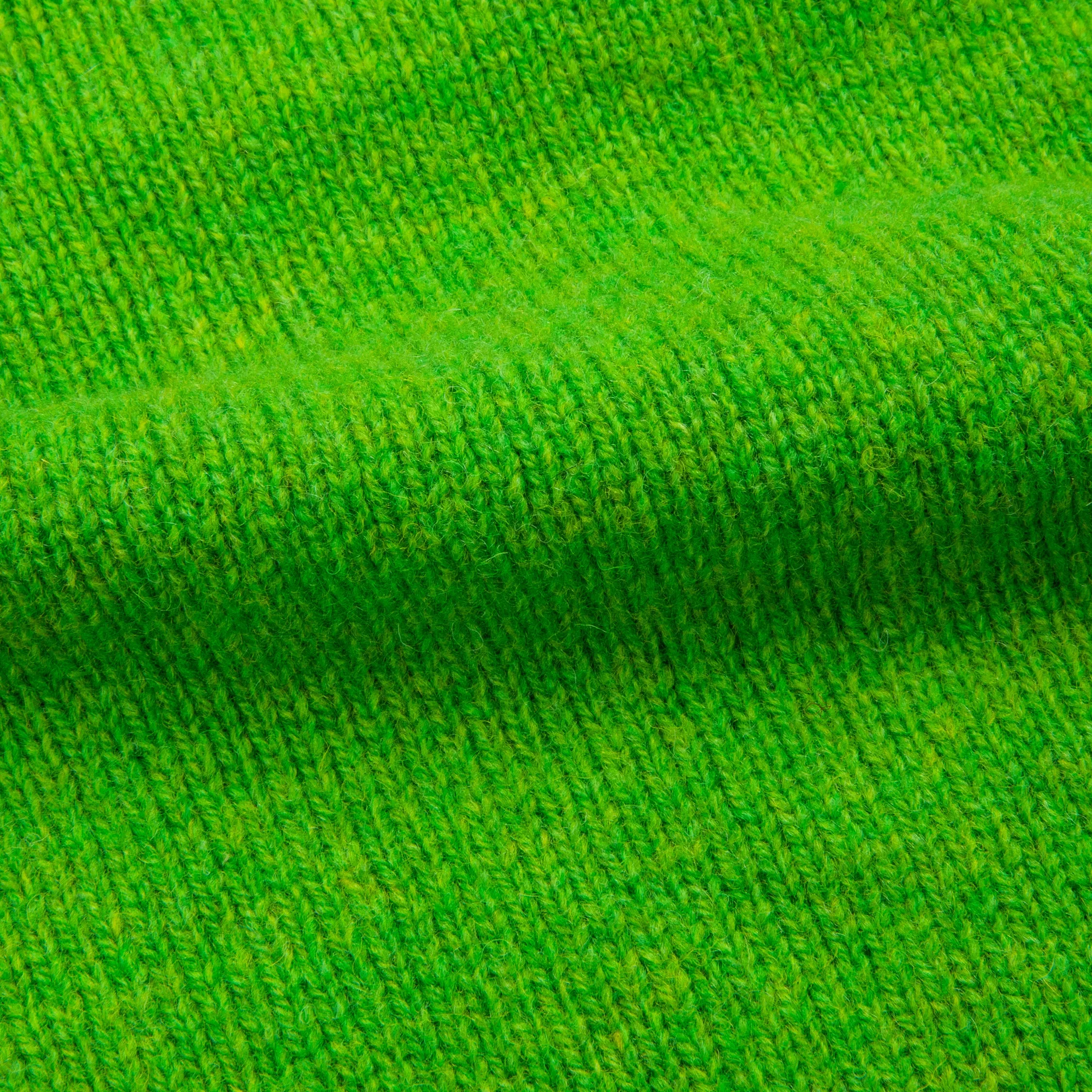 Laurence J. Smith  Super soft Seamless Crew Neck Pullover Gardenleaf